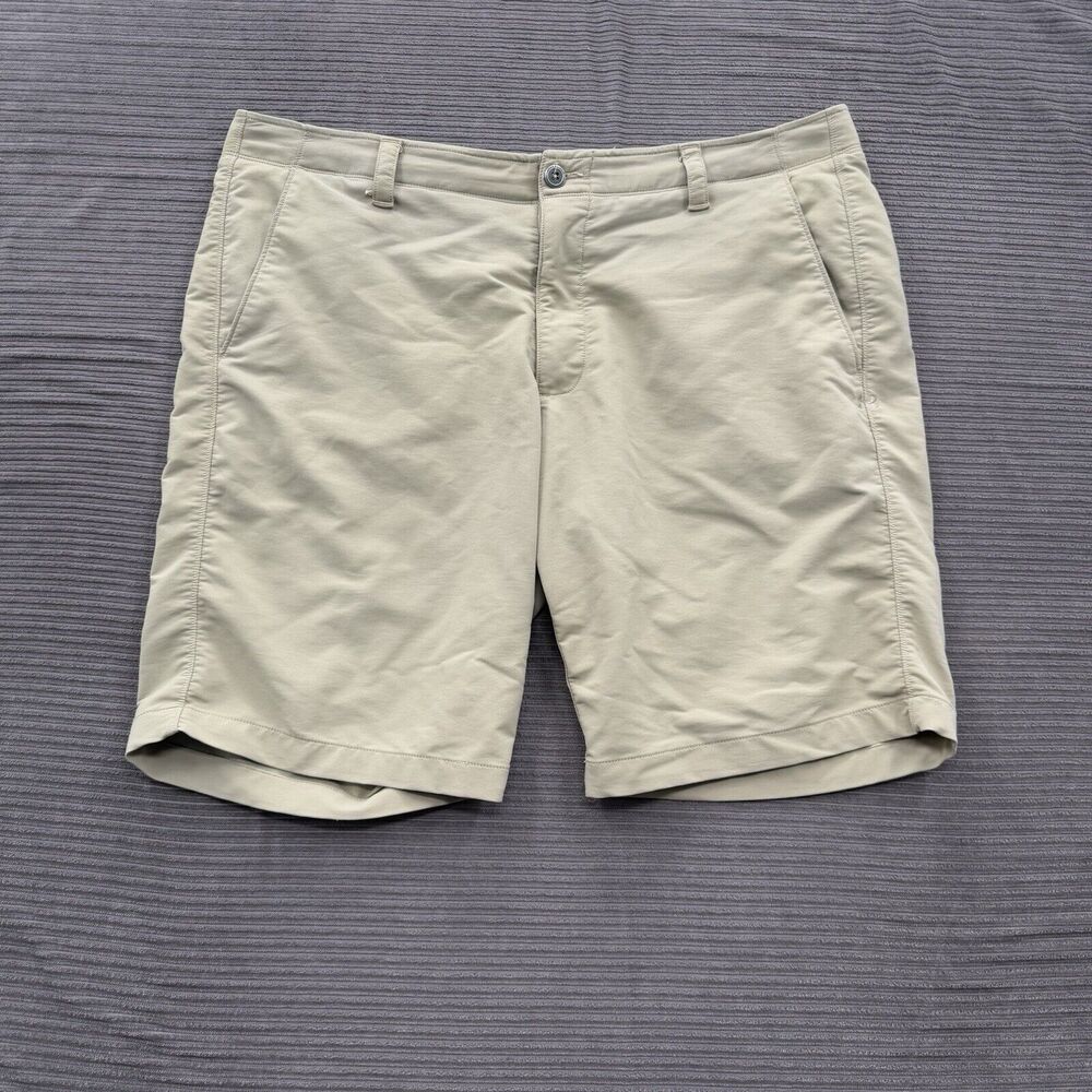 Under Armour‎ Short Men 40 Brown Heatgear Outdoors Golf Performance Walking.